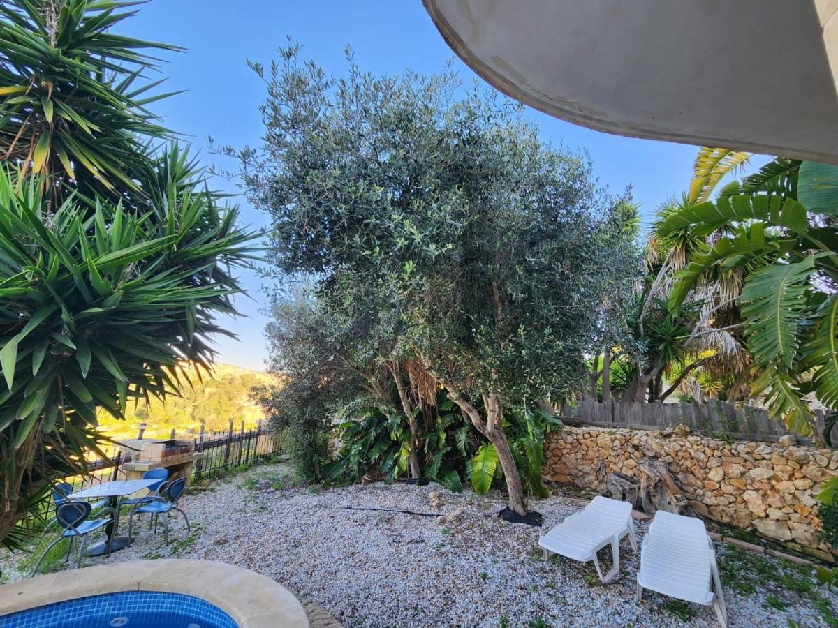 Gozo Island Escape Sleeps 4 With Private Bathroom Ghajn il-Kbira  Екстериор снимка