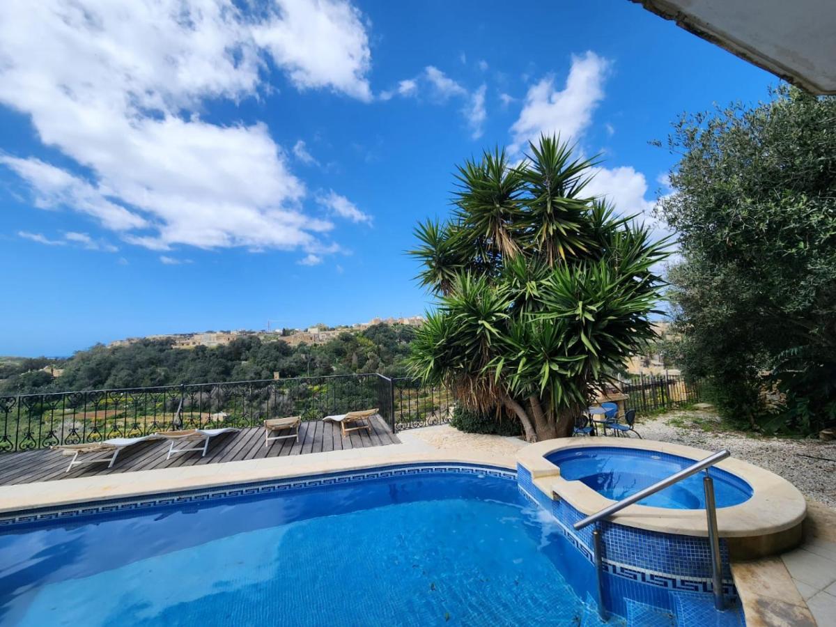 Gozo Island Escape Sleeps 4 With Private Bathroom Ghajn il-Kbira  Екстериор снимка